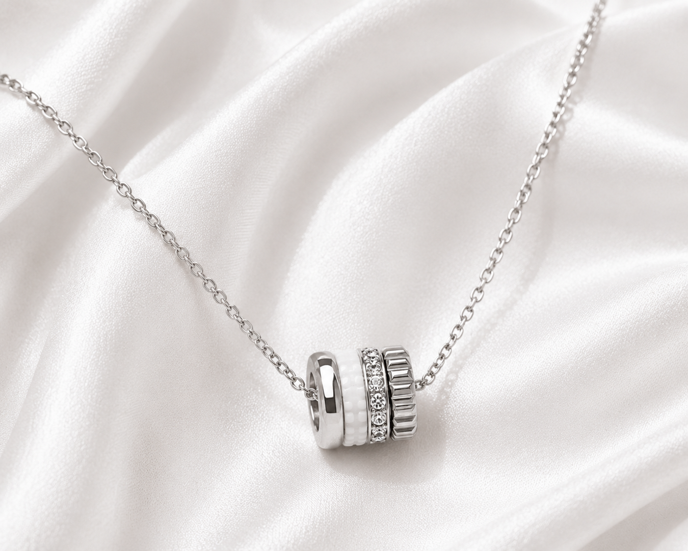 Silver Amour Necklace