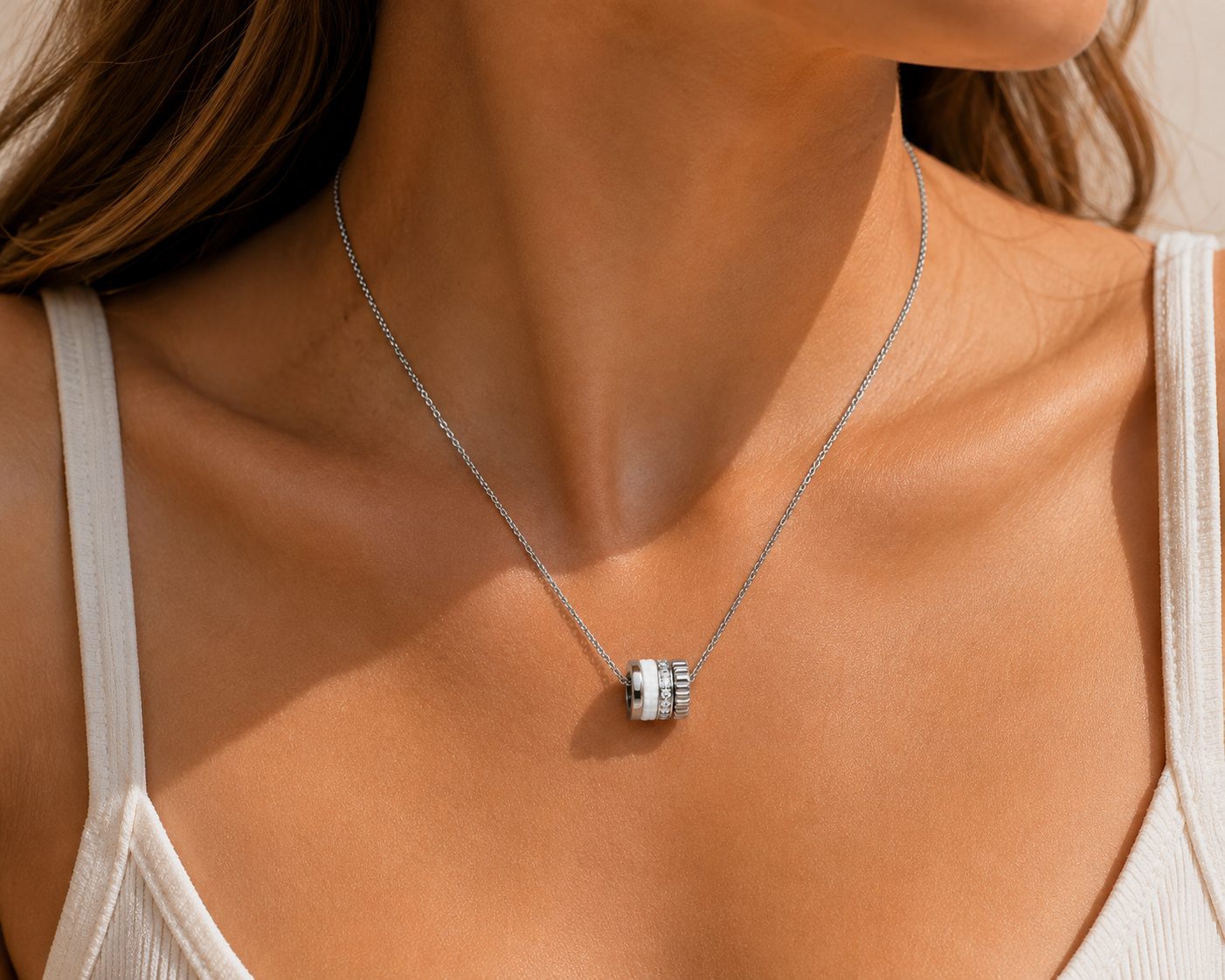 Silver Amour Necklace