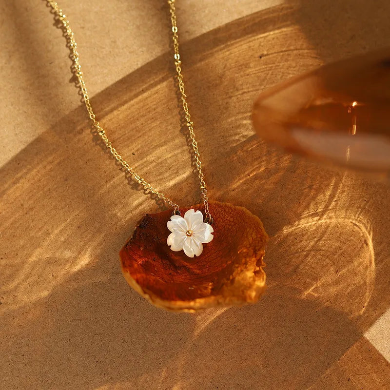 Daisy Necklace