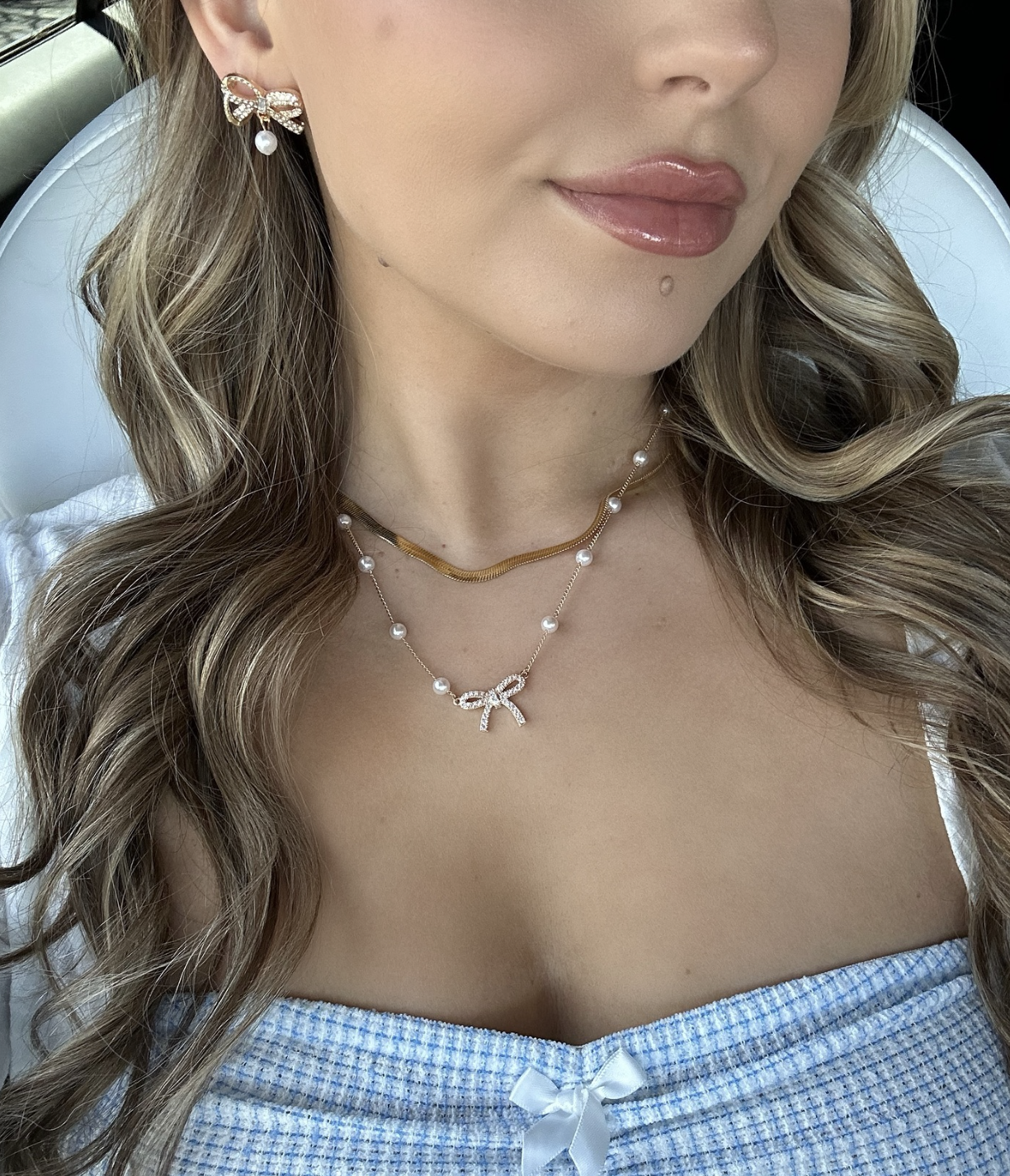 Put A Bow On It Necklace