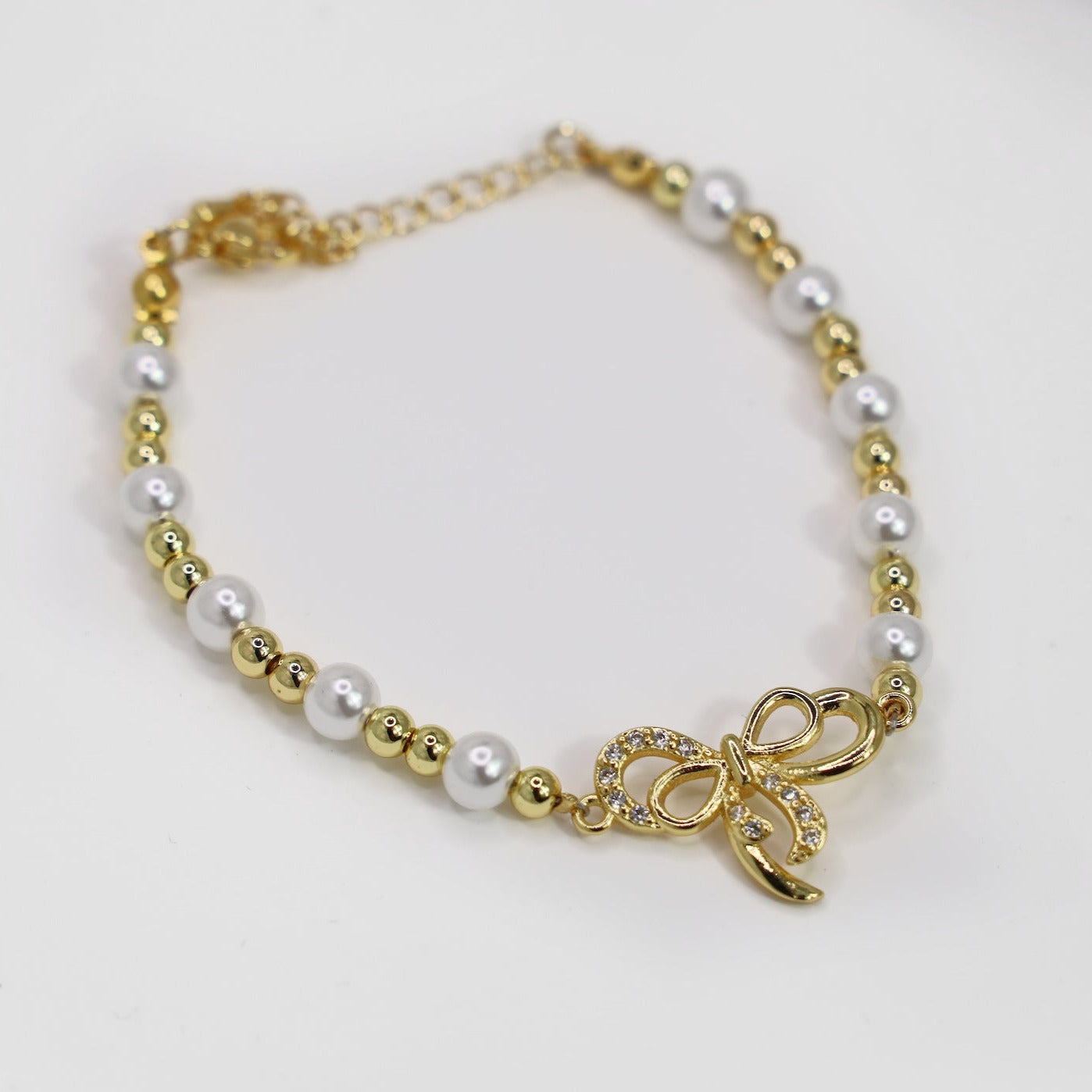 Gold Bow Pearl Bracelet