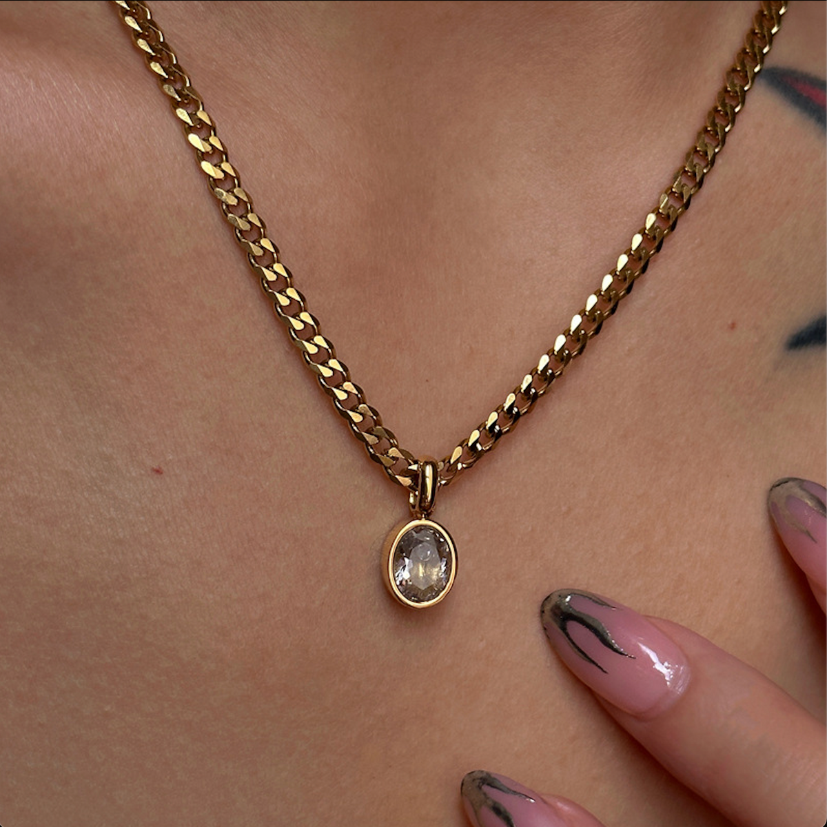 Oval Pendant Necklace